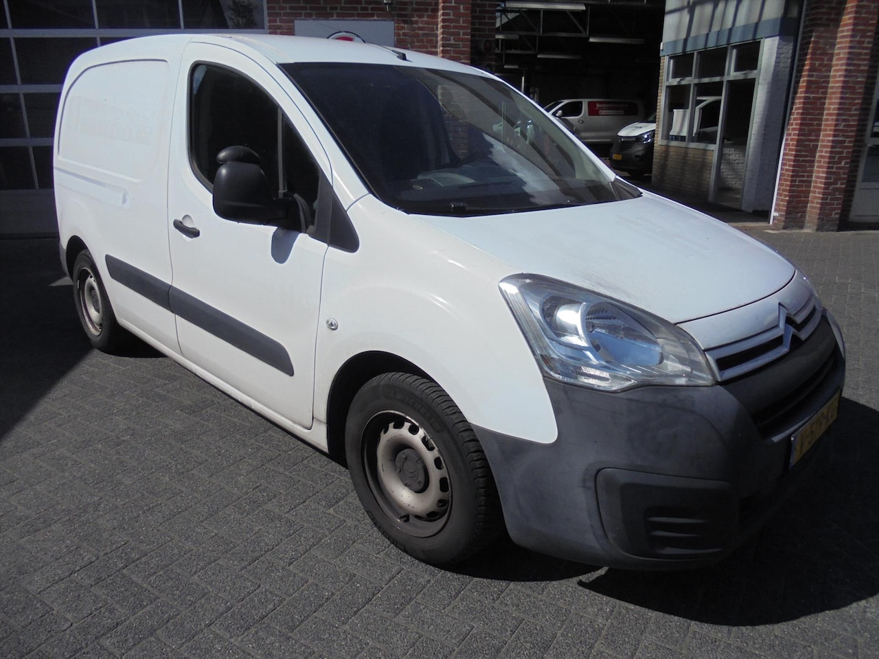 Citroën Berlingo - 1.6 HDI Comfort||Trekhaak||Cruise||Airco|| - AutoWereld.nl