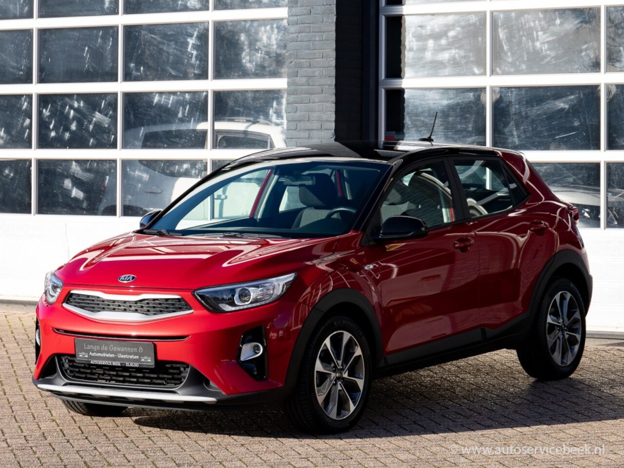 Kia Stonic - 1.0 T-GDi DynamicLine 1.0 T-GDI Dynamic line, naviagatie, camera - AutoWereld.nl