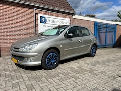 Peugeot 206 - 1.4 Forever NIEUWE APK/5DEURS/NAP
