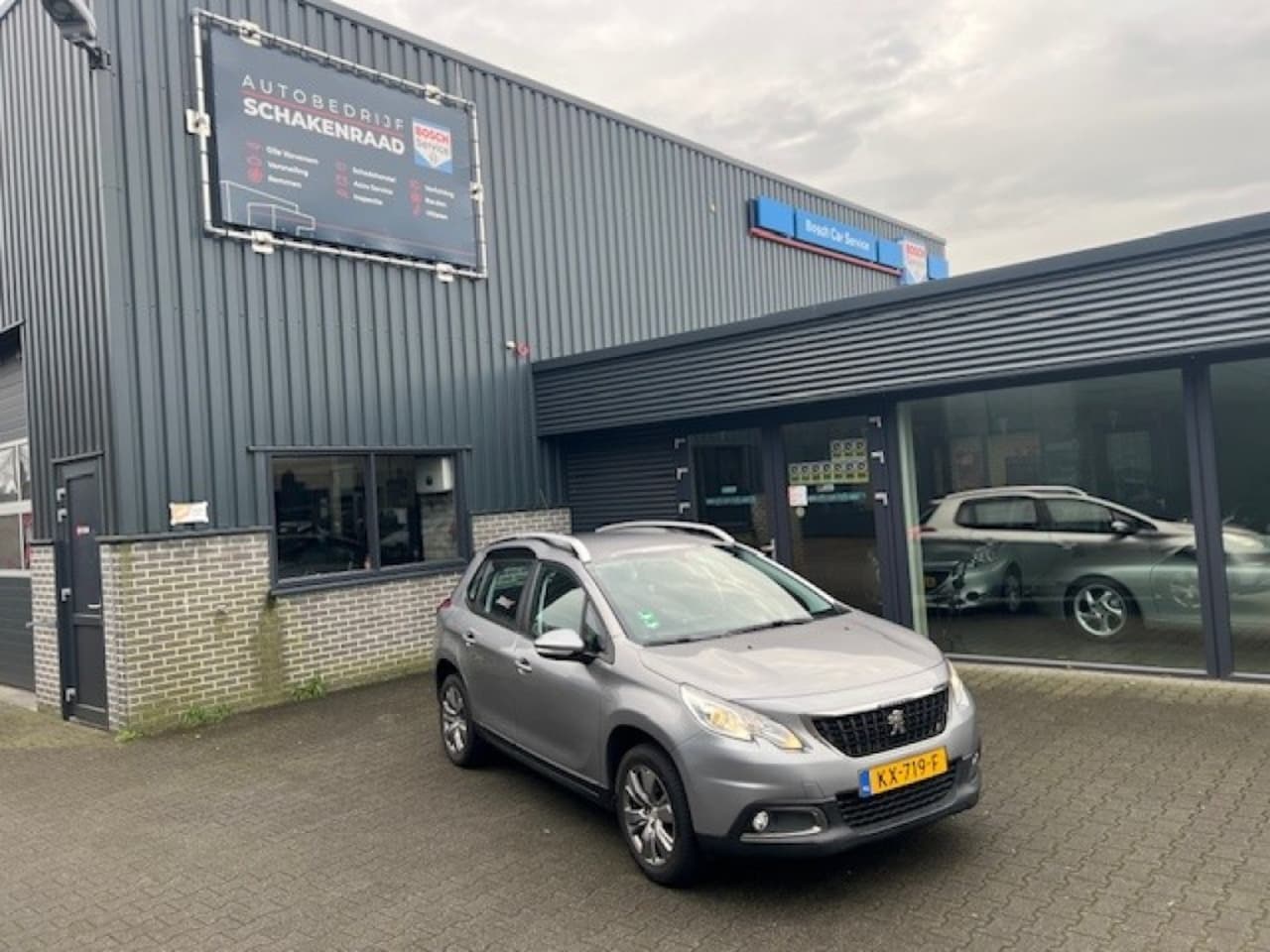 Peugeot 2008 - 1.2 PT BL EXECUTIVE AUTOMAAT  NAVI AIRCO CRUISE PDC - AutoWereld.nl