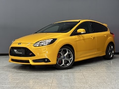 Ford Focus - 2.0 EcoBoost ST-2