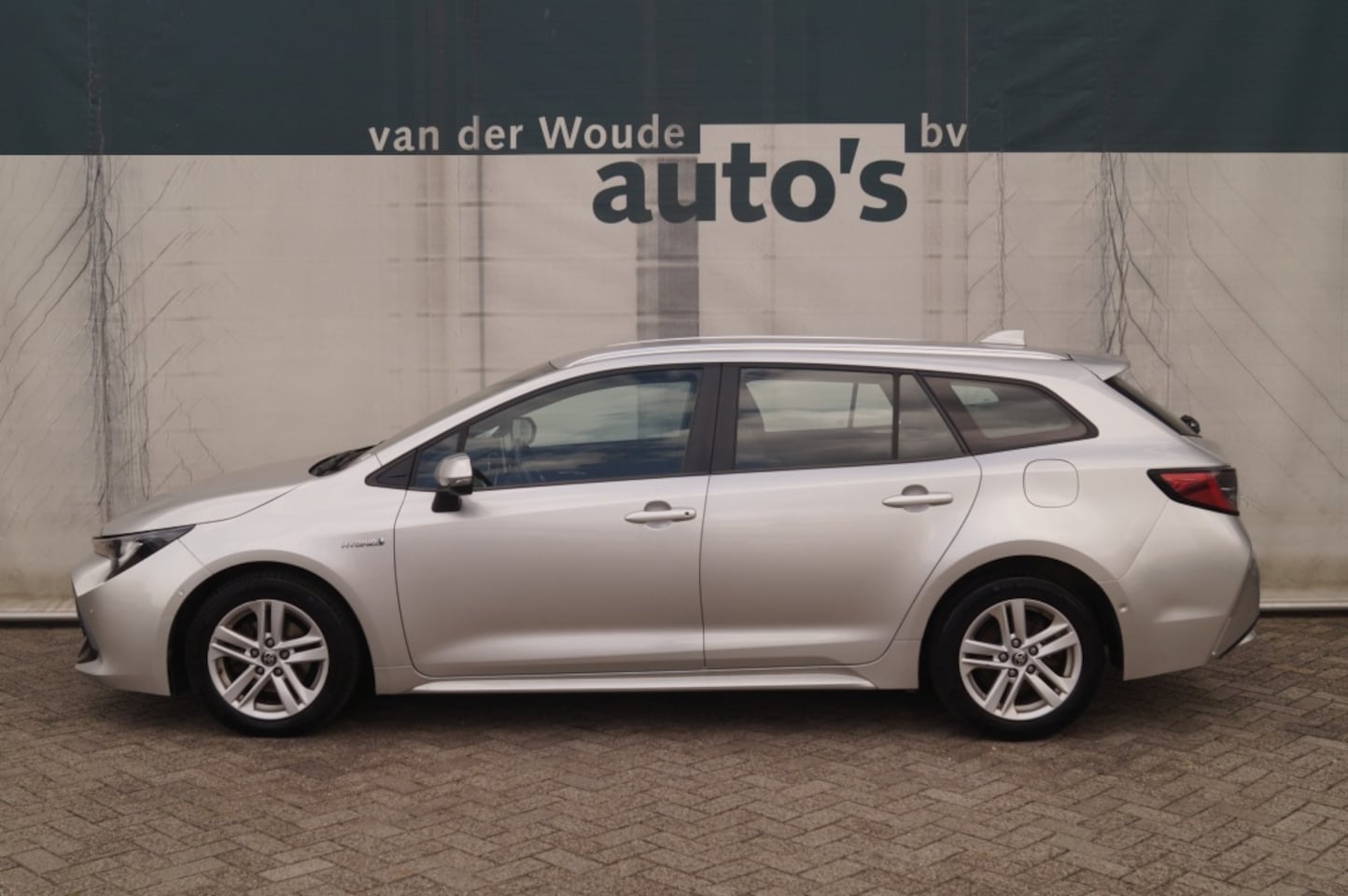 Toyota Corolla Touring Sports - 1.8 Hybrid Dynamic -NAVI-ECC- - AutoWereld.nl