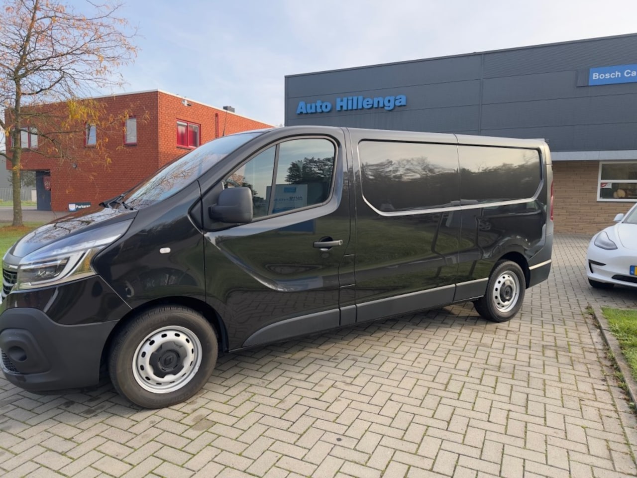 Renault Trafic - 2.0 dCi T29 L2H1 2.0 DCI T29 L2H1COMF - AutoWereld.nl