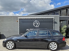 BMW 3-serie Touring - 320i High Executive