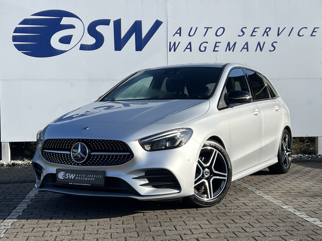 Mercedes-Benz B-klasse - 200 Business Solution AMG | Night | Camera | Sfeerverlichting | MBUX - AutoWereld.nl