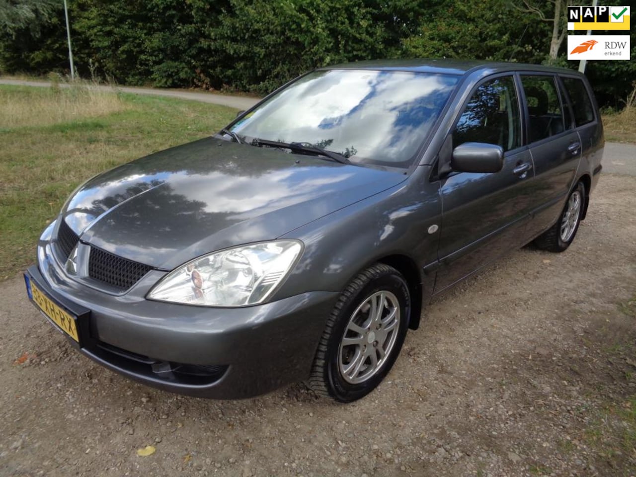 Mitsubishi Lancer Station Wagon - 1.6 Inform Airco! Trekhaak! - AutoWereld.nl