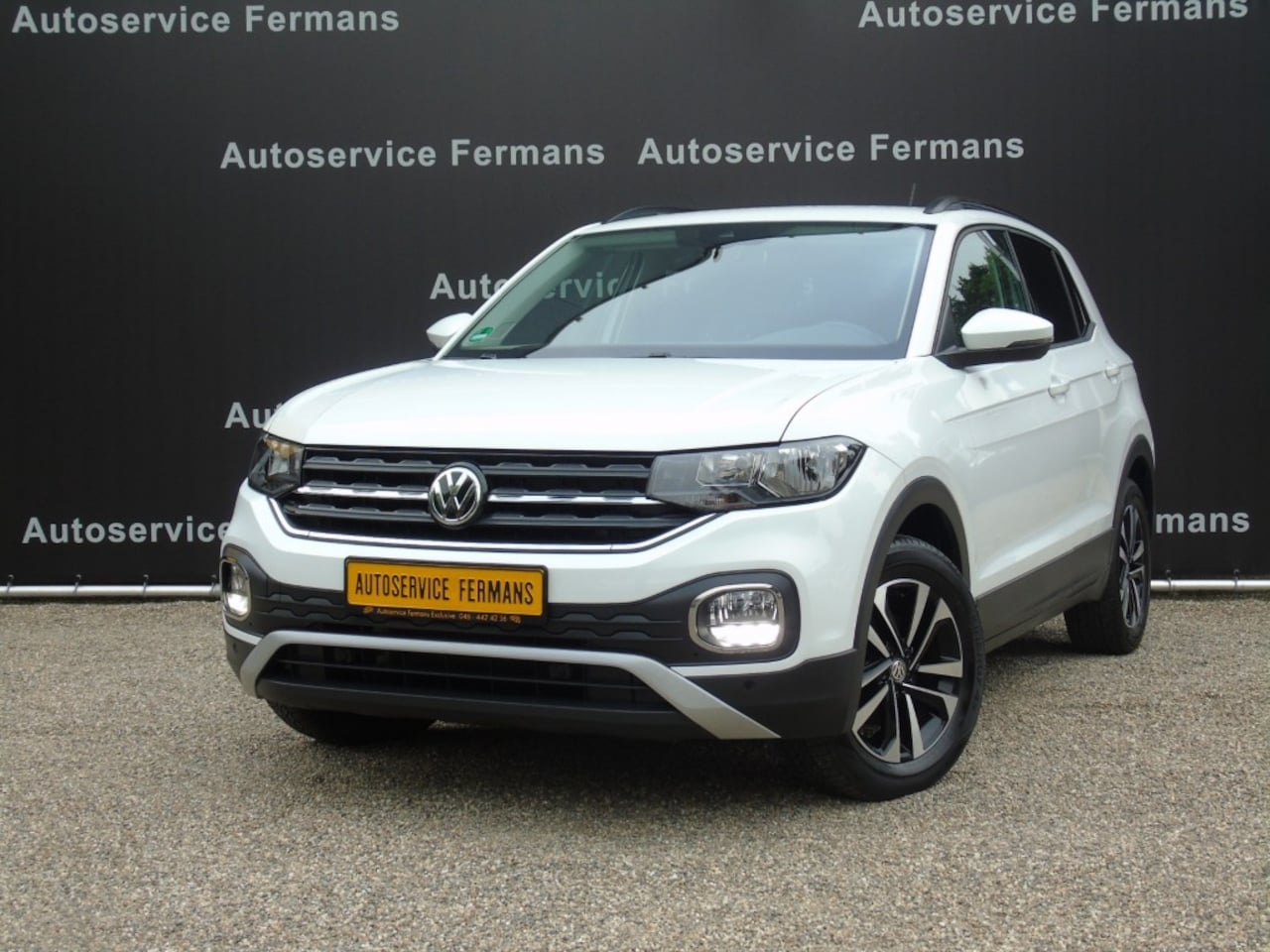 Volkswagen T-Cross - 1.0 TSI United Edition - 2020 - 32DKM - Navigatie - PDC - Cruise - AutoWereld.nl