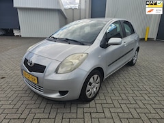 Toyota Yaris - 1.3 VVTi Sol / NAP / Airco / 5drs
