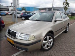 Skoda Octavia - 1.6 Celebrate