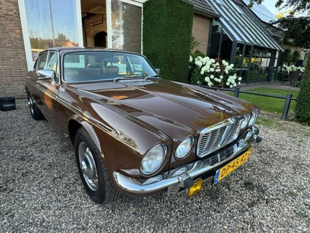 Jaguar XJ - 4.2 L II AUT 1979 Bruin - AutoWereld.nl