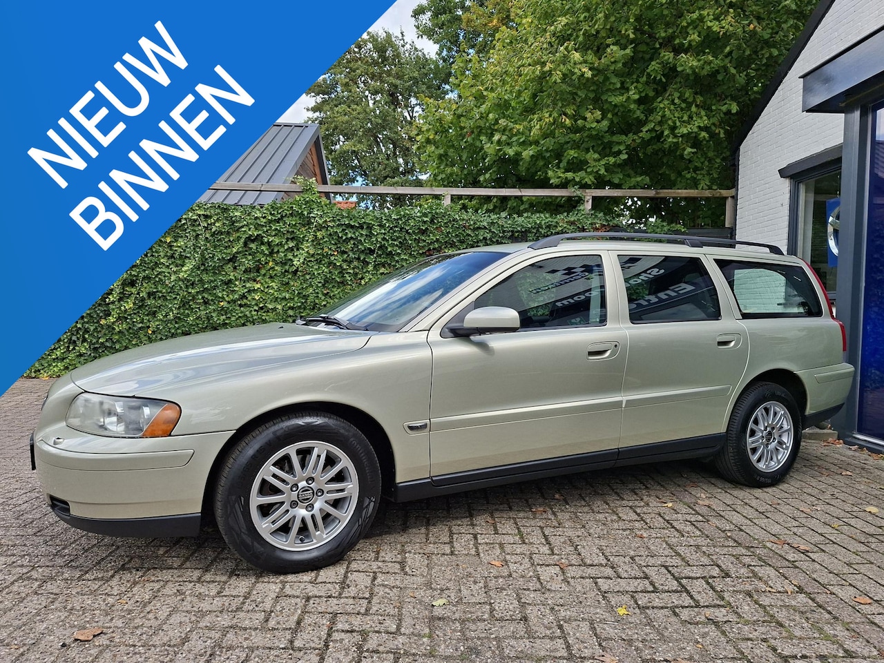 Volvo V70 - 2.4 Kinetic Youngtimer! Trekhaak - AutoWereld.nl