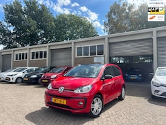 Volkswagen Up! - 1.0 BMT high up Airco/ Cruise/ LM velgen/ parkeer sensoren