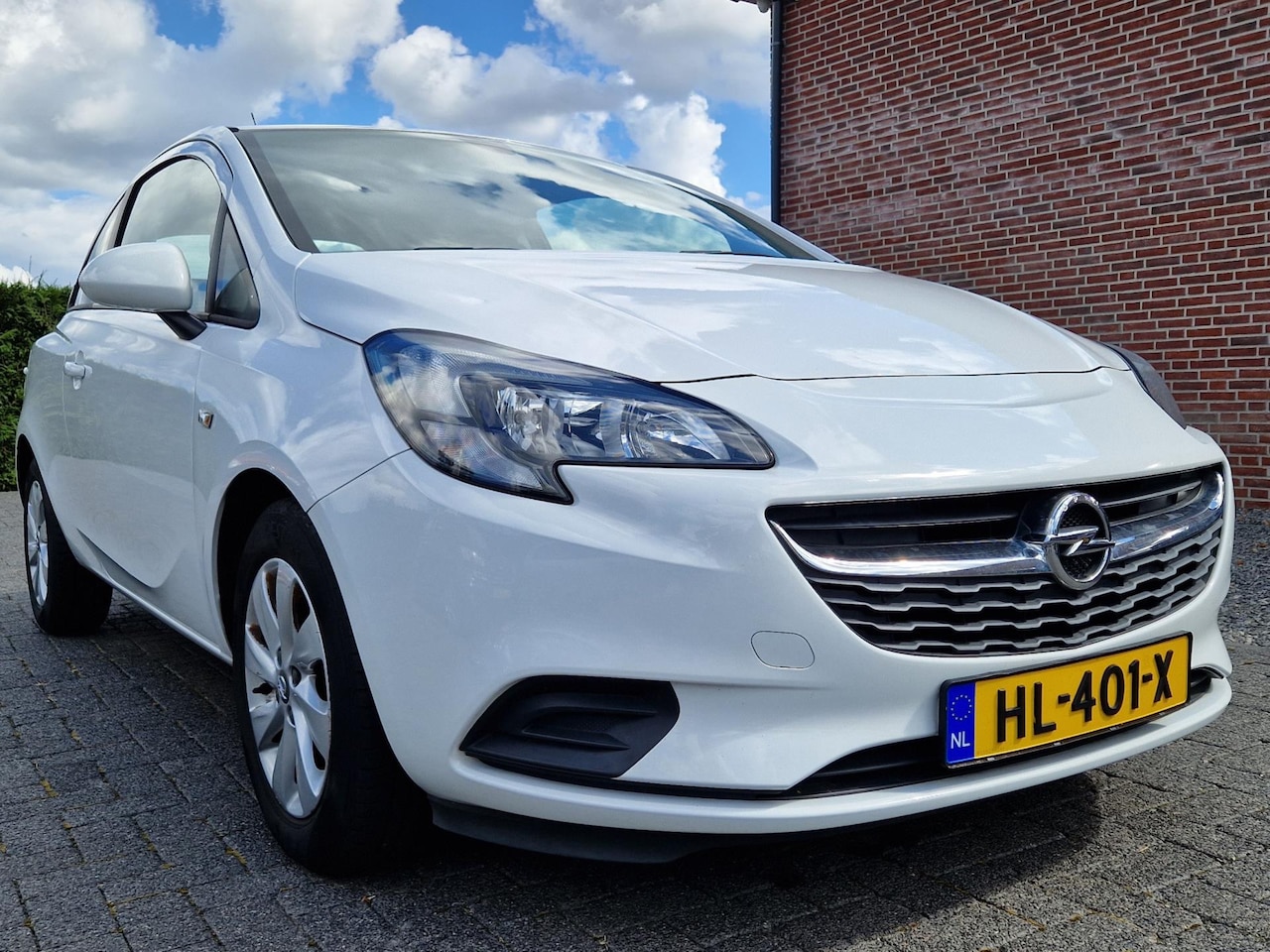 Opel Corsa - 1.4 Business+ - AutoWereld.nl