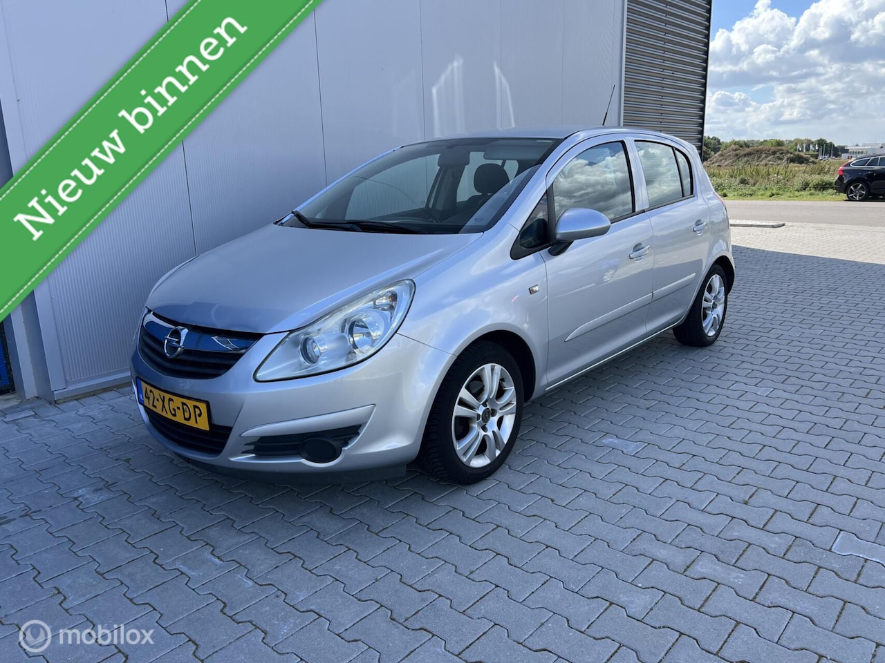 Opel Corsa - 1.4-16V Business 1.4-16V Business - AutoWereld.nl