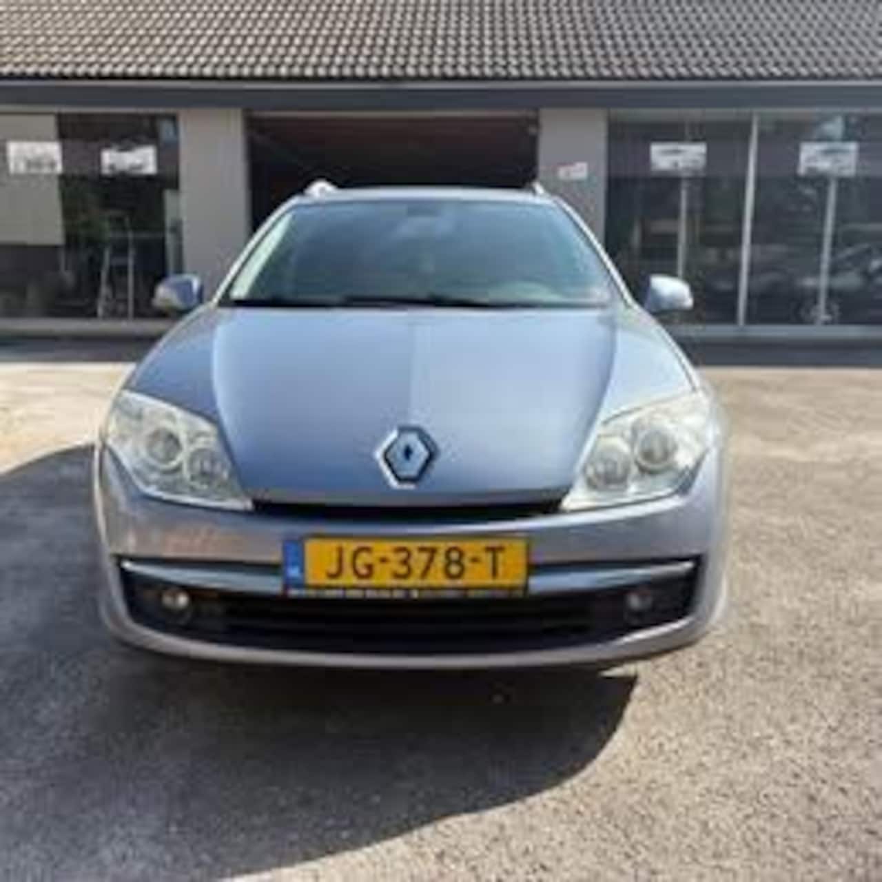 Renault Laguna Estate - 2.0 16V Corporate 2.0 16V Corporate - AutoWereld.nl