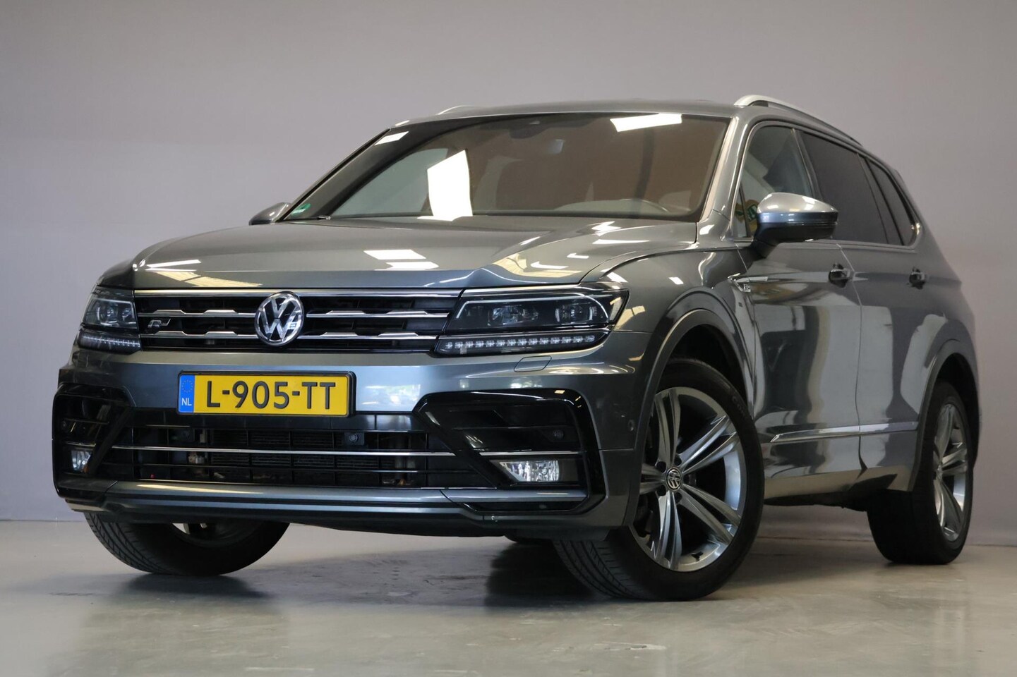 Volkswagen Tiguan Allspace - 1.5 TSI Highline R Line |Carplay|Cam|Virtual| - AutoWereld.nl
