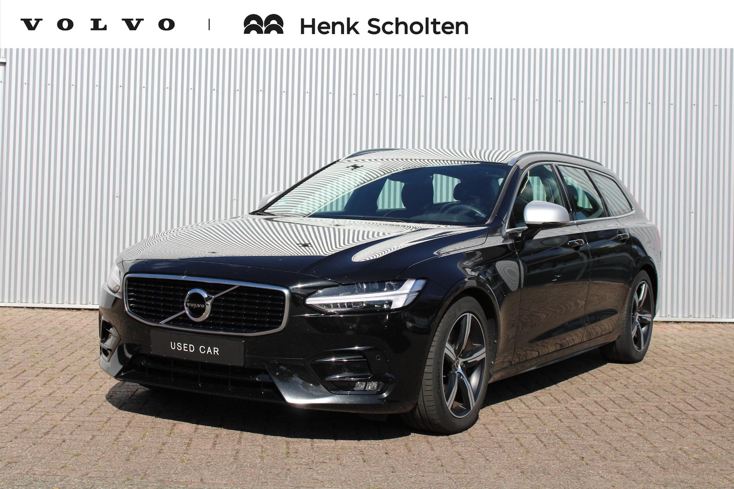 Volvo V90 - T4 R-Deisgn | Electrische bedienbare voorstoelen | Stoelverwarming | Keyless entree | DAB - AutoWereld.nl
