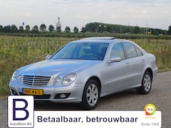Mercedes-Benz E-klasse - 200 K. Classic /Prachtige auto/Dealer onderh./Schuifdak/Cruise/Xenon/
