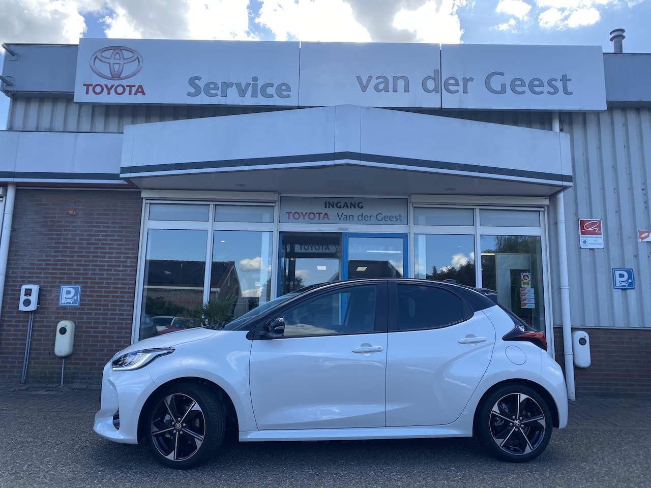 Toyota Yaris - 1.5 Hybrid 130 Launch Edition - AutoWereld.nl
