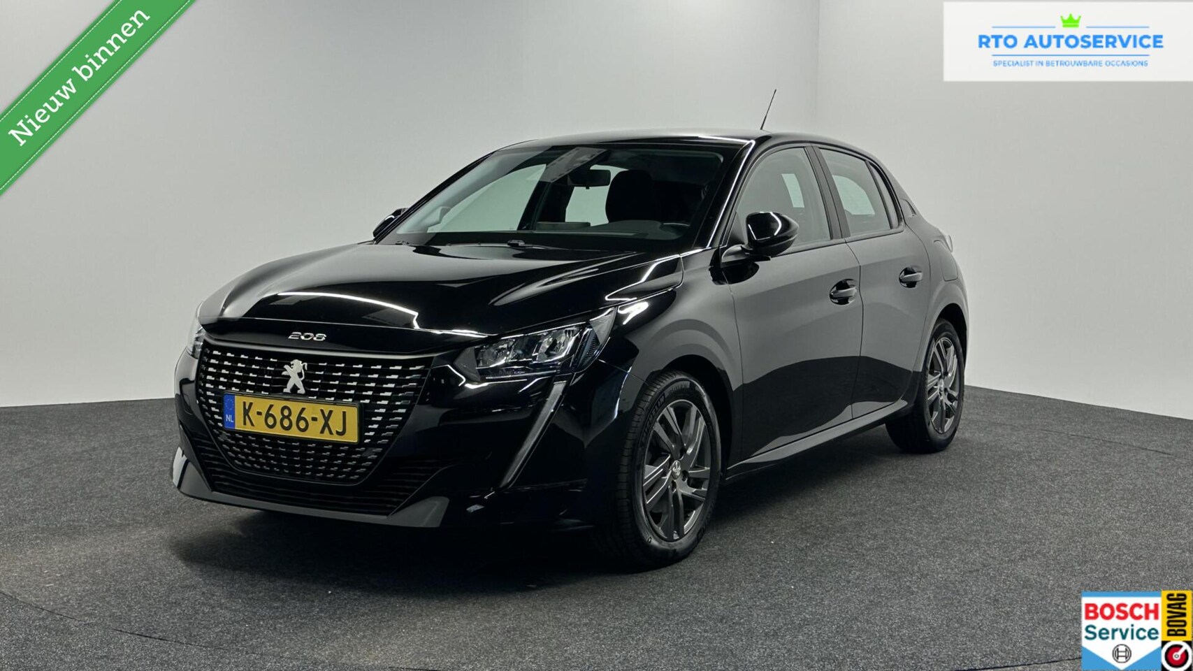 Peugeot 208 - 1.2 PureTech Blue Lease Active CARPLAY CRUISE NAVI LM. - AutoWereld.nl