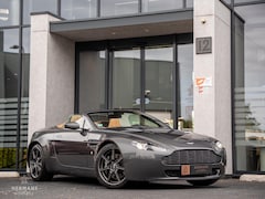 Aston Martin V8 Vantage Roadster - 4.3 V8 Sportshift / Memory / Heated Seats / Navigation