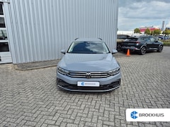 Volkswagen Passat Variant - 1.4 TSI PHEV GTE Business 218pk Navigatie Full Map | Trekhaak | 17"LMV