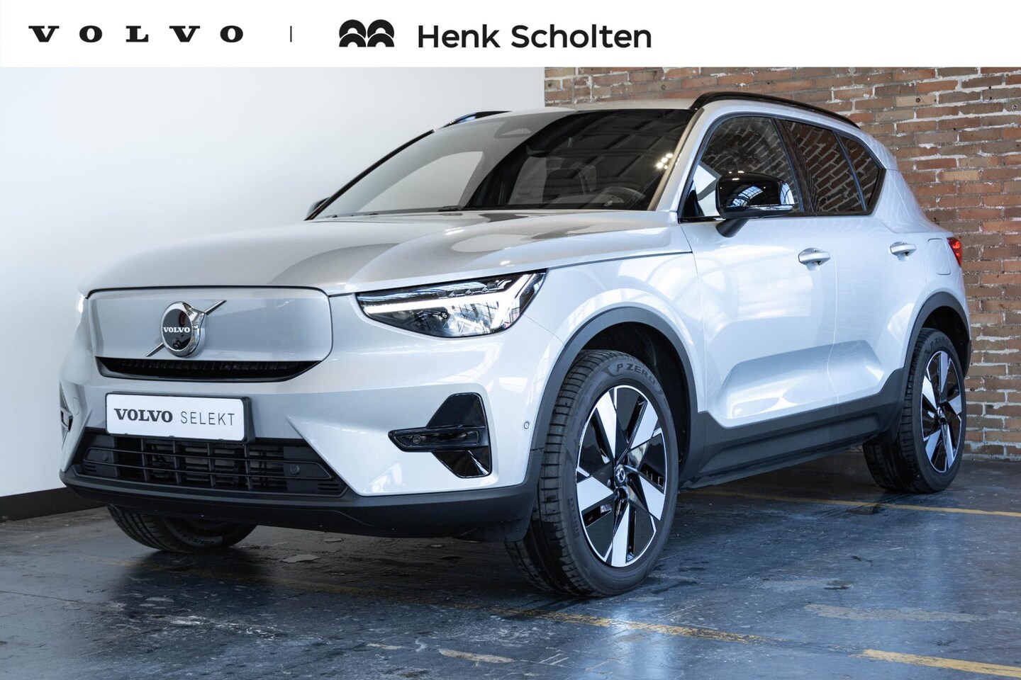 Volvo EX40 - Single Motor Extended Range Plus 82 kWh | Warmtepomp|Adaptieve Cruise Control| Blind Spot| - AutoWereld.nl