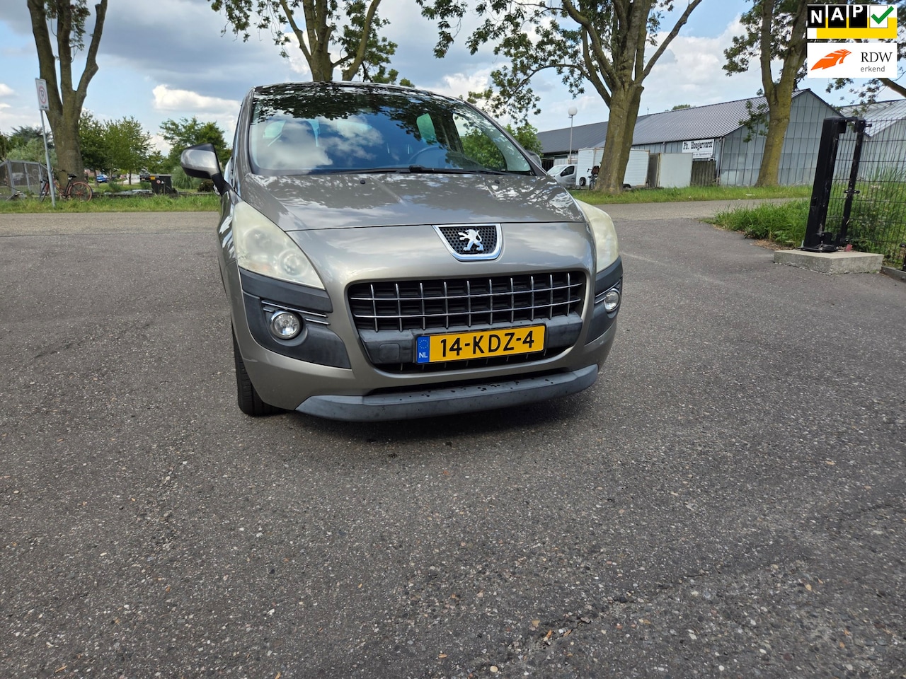 Peugeot 3008 - 1.6 VTi Première- GOED ONDERHOUDEN - PARKEER SENSOREN- AIRCO- CRUISE CONTROL- HEAD UP DISP - AutoWereld.nl
