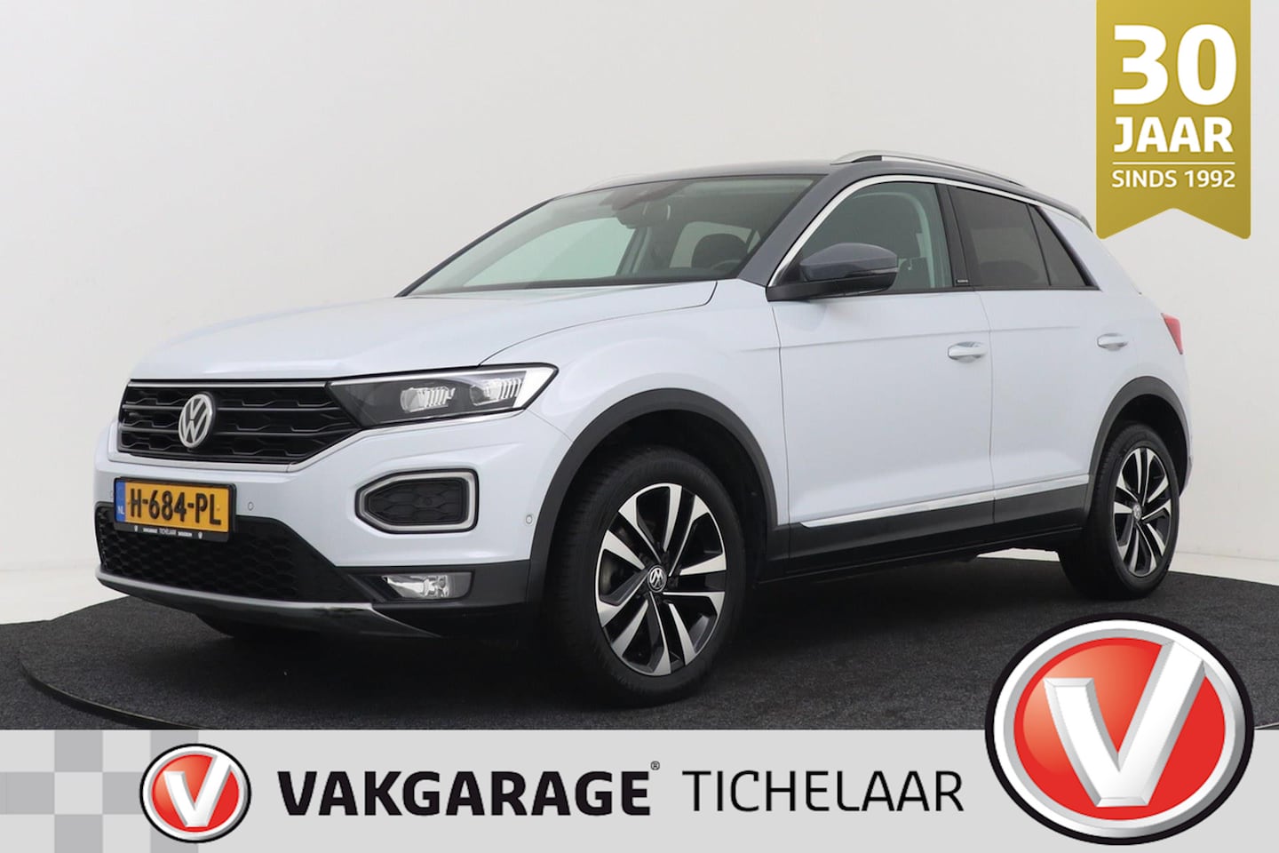 Volkswagen T-Roc - 1.5 TSI Style | Trekhaak | 150 PK | Digital Cockpit | LED | Navigatie | Automaat | 17" Vel - AutoWereld.nl