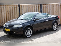 Renault Mégane coupé cabriolet - 1.6-16V NL-Auto 140.000KM
