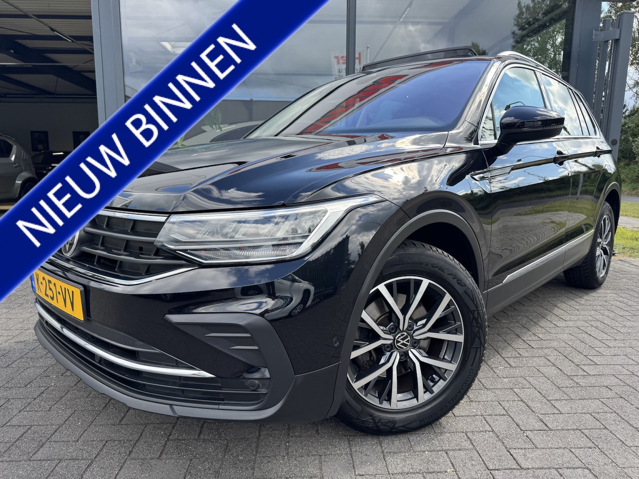 Volkswagen Tiguan - 1.5 TSI Life Business 1.5 TSI Life Business - AutoWereld.nl