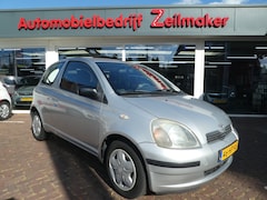 Toyota Yaris - 1.3-16V VVT-i Sol Automaat, Airco, Trekhaak