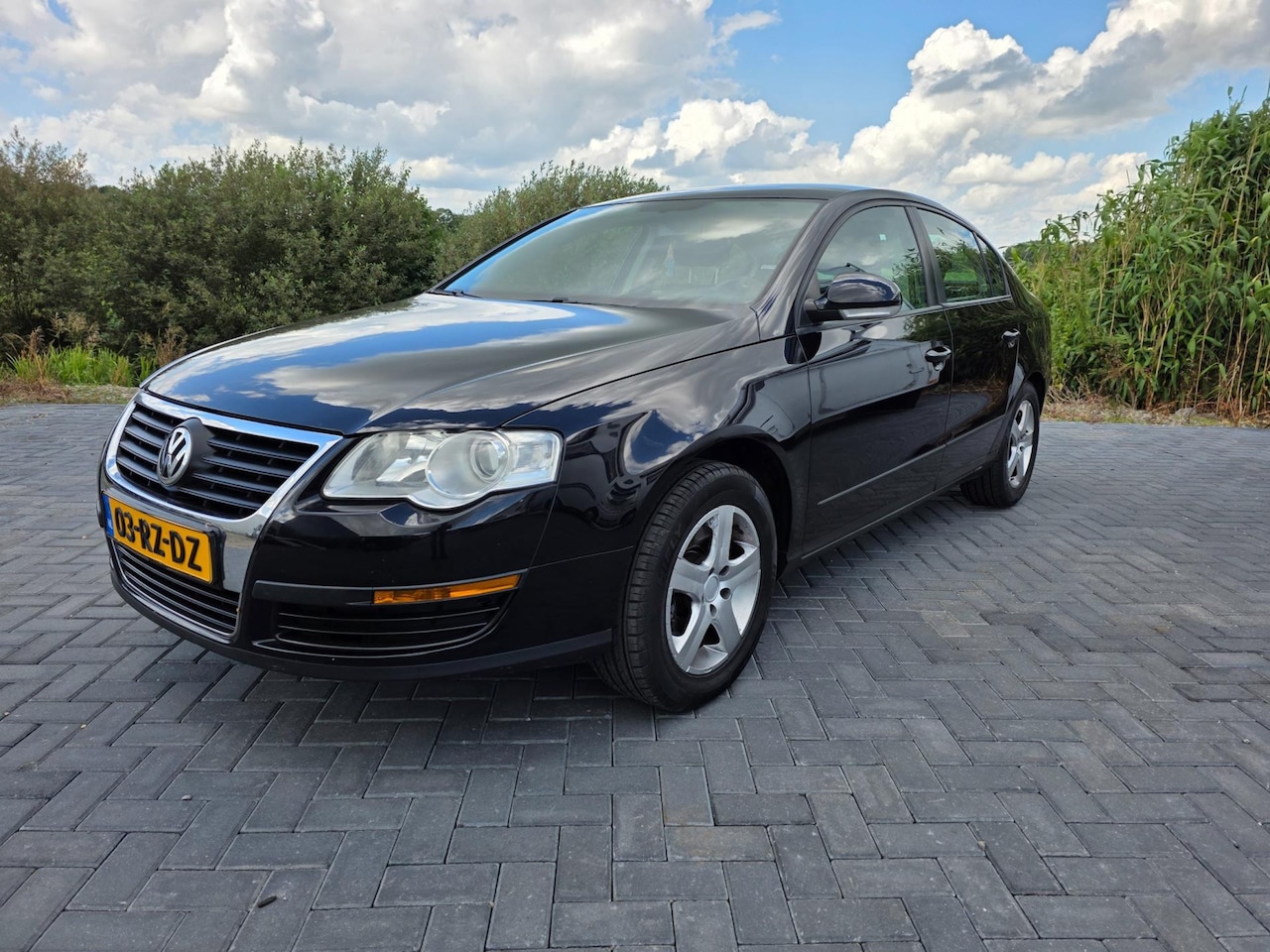 Volkswagen Passat - 2.0 FSI Trendline AUTOMAAT! - AutoWereld.nl