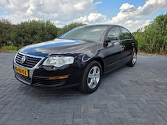 Volkswagen Passat - 2.0 FSI Trendline AUTOMAAT