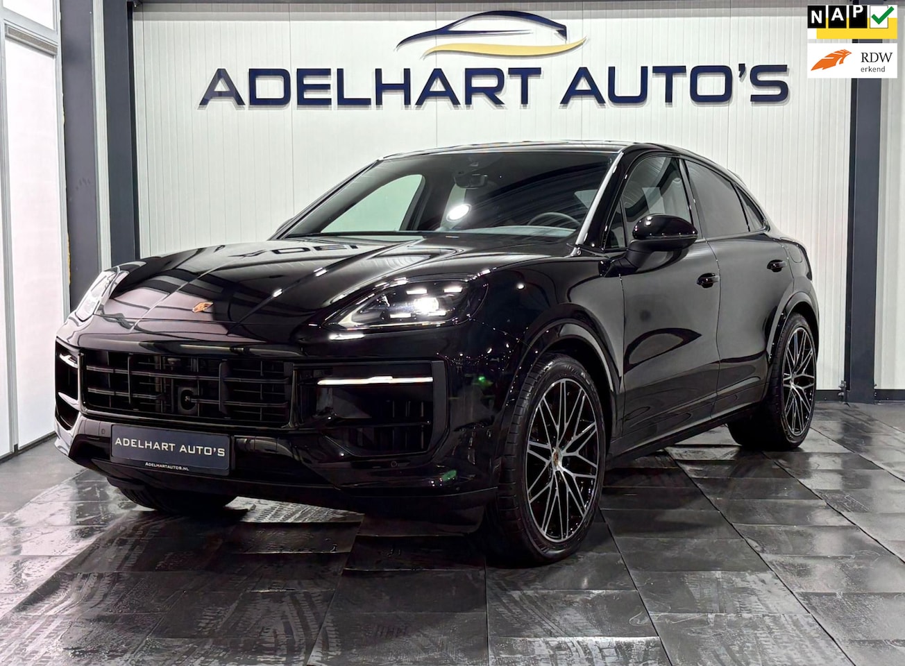 Porsche Cayenne Coupé - 3.0 E-Hybrid / Full map navigatie / Panoramadak / 360 camera / Leder / Full option - AutoWereld.nl