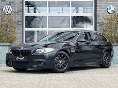 BMW 5-serie Touring - 520I LUXURY LEDER - PANO - TREKH. - ORG. NL