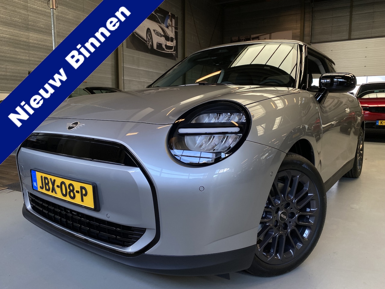 MINI Cooper - Mini E Essential 40.7 kWh Nieuw, 17INCH - AutoWereld.nl
