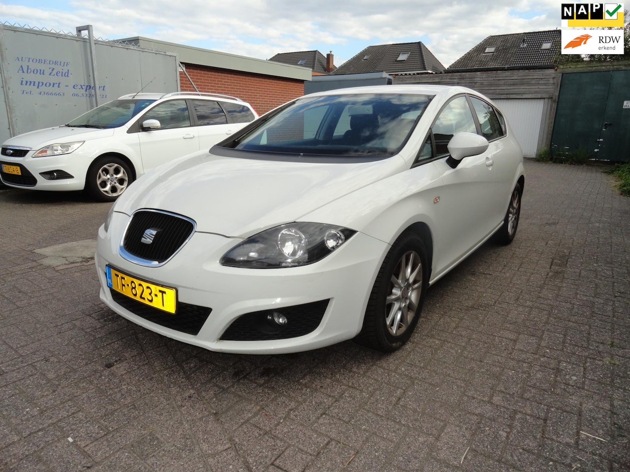 SEAT Leon - 1.9 TDI Ecomotive Businessline High 1.9 TDI Ecomotive Businessline High (KM 178083 CLIMA) - AutoWereld.nl