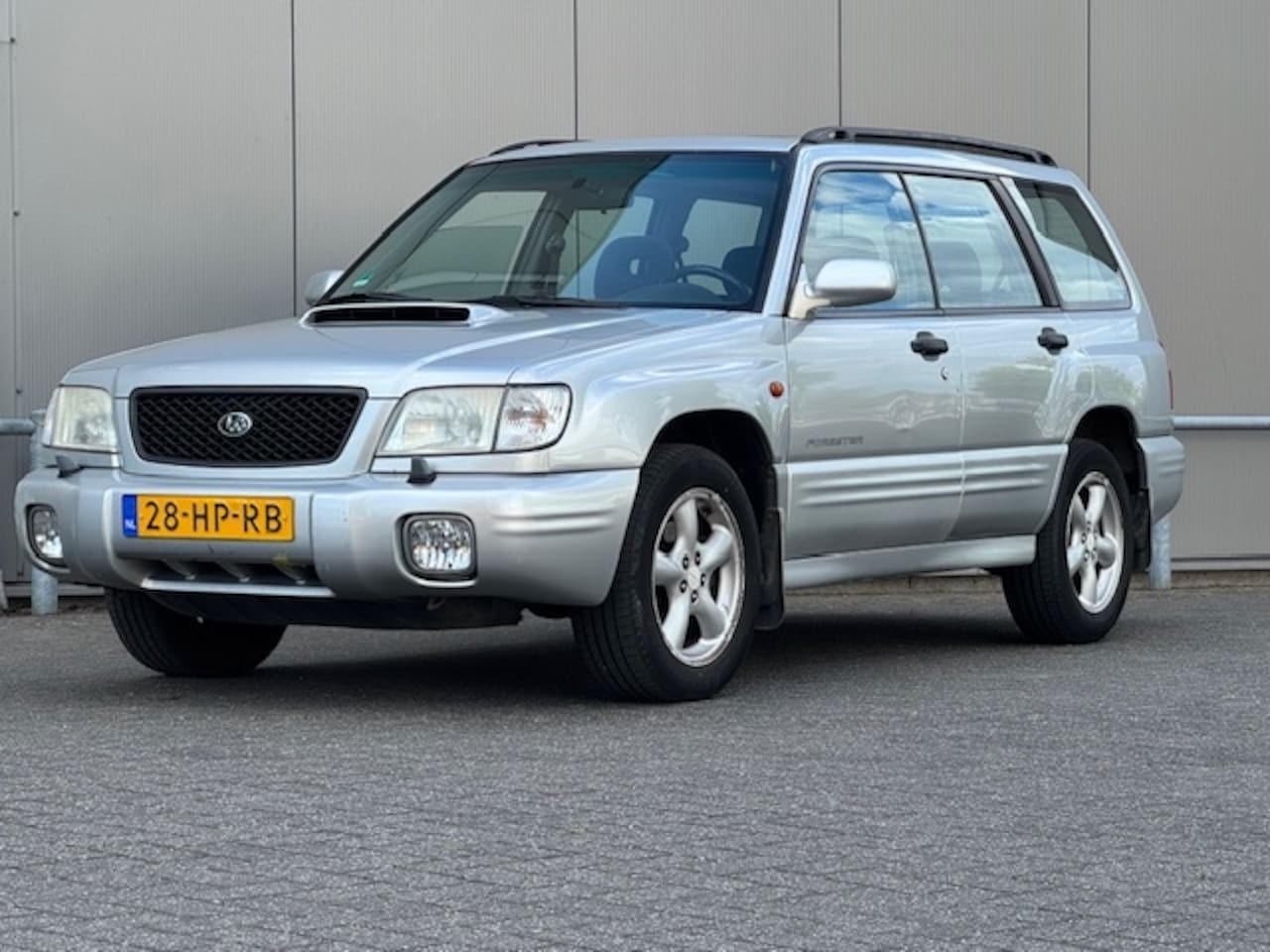 Subaru Forester - 2.0 AWD XT goed onderhouden nwe apk nwe distributie - AutoWereld.nl