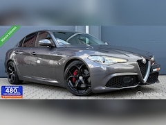 Alfa Romeo Giulia - 2.0 T AWD Q4 Veloce Leder/Camera/LED/Navi/19"