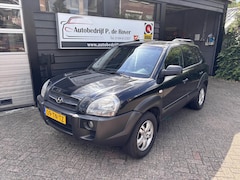 Hyundai Tucson - 2.0 I 2WD