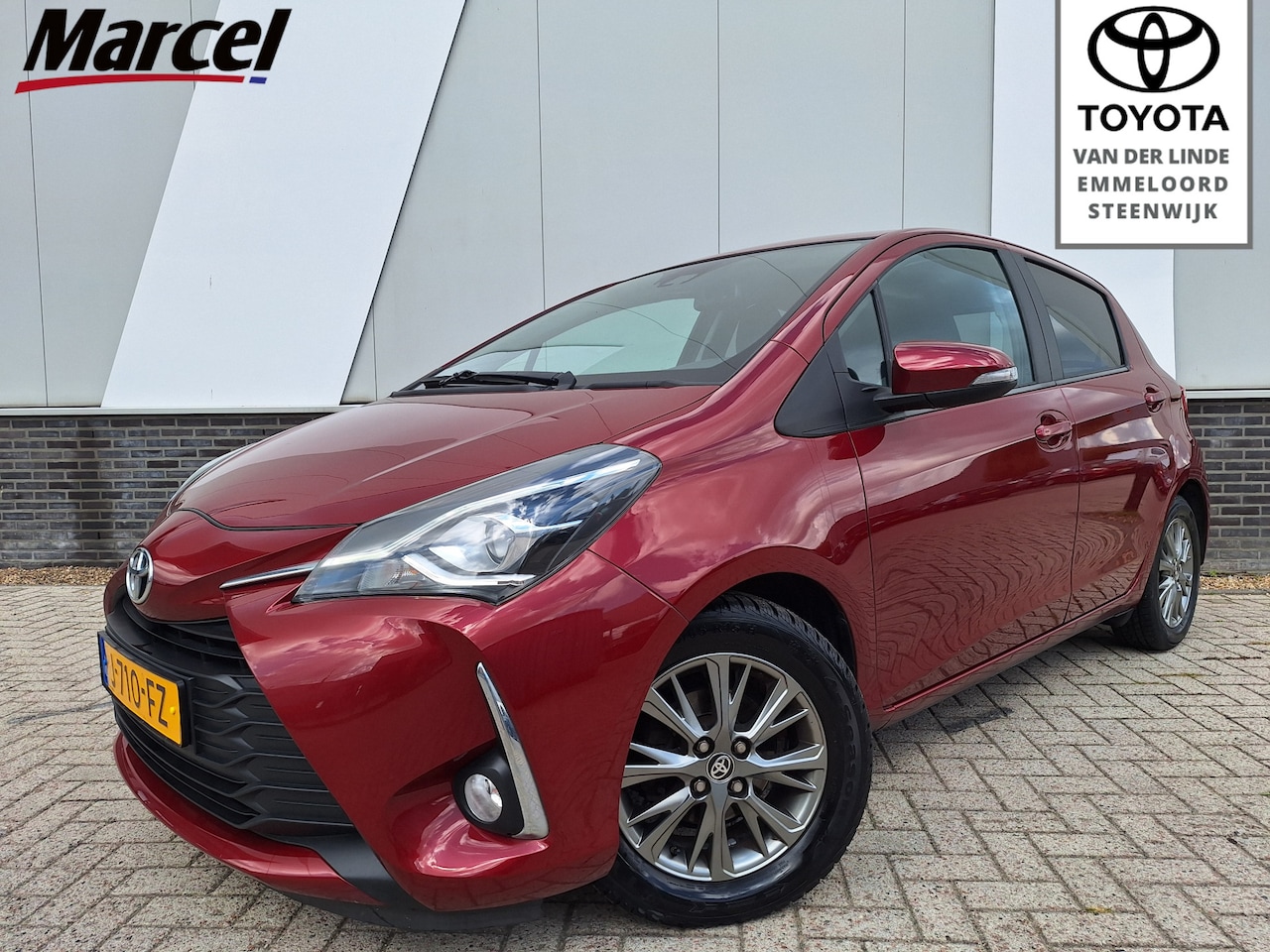 Toyota Yaris - 1.5 VVT-i Dynamic AUTOMAAT | keyless | LM Velgen | Cruise-control | Climaat | - AutoWereld.nl