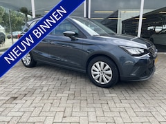 SEAT Arona - 1.0 TSI Style Business Intense 50% deal 7.975, - ACTIE Digitaal display / Stoel verwarming