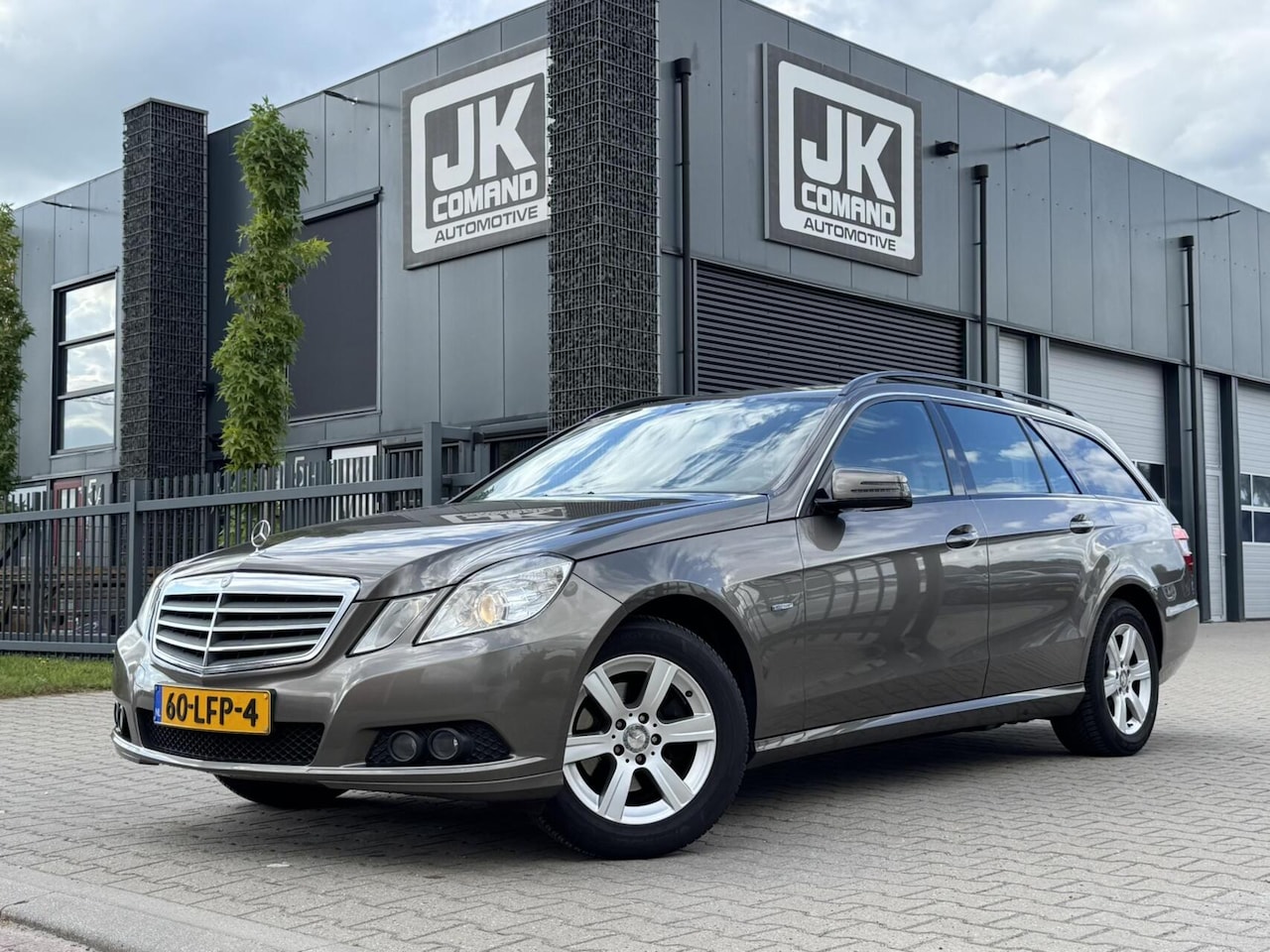 Mercedes-Benz E-klasse Estate - 200 CGI | 7 Persoons | NL Auto | Erg nette staat - AutoWereld.nl