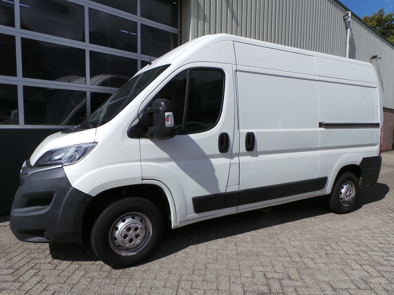 Citroën Jumper - 35 2.0 BlueHDi 131pk L2H2 2 SCHUIFDEUREN Airco,Cruise,Navi,Enz - AutoWereld.nl