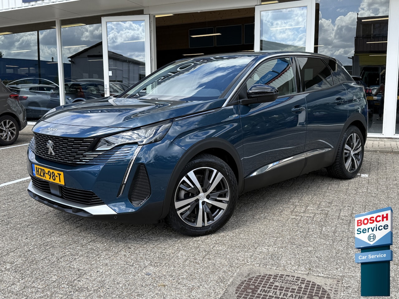 Peugeot 3008 - 1.6 HYbrid 225 Allure | LED | Navi | Bluetooth | Apple Carplay | PDC v+a incl. Camera | Cr - AutoWereld.nl