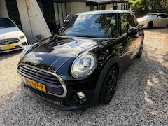 MINI Cooper - 1.5 Chili Business Leer Clima Pano Automaat enz