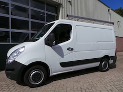 Renault Master - T28 2.3 dCi L1H1 Airco, Navigatie, Imperiaal, Trekhaak NAP