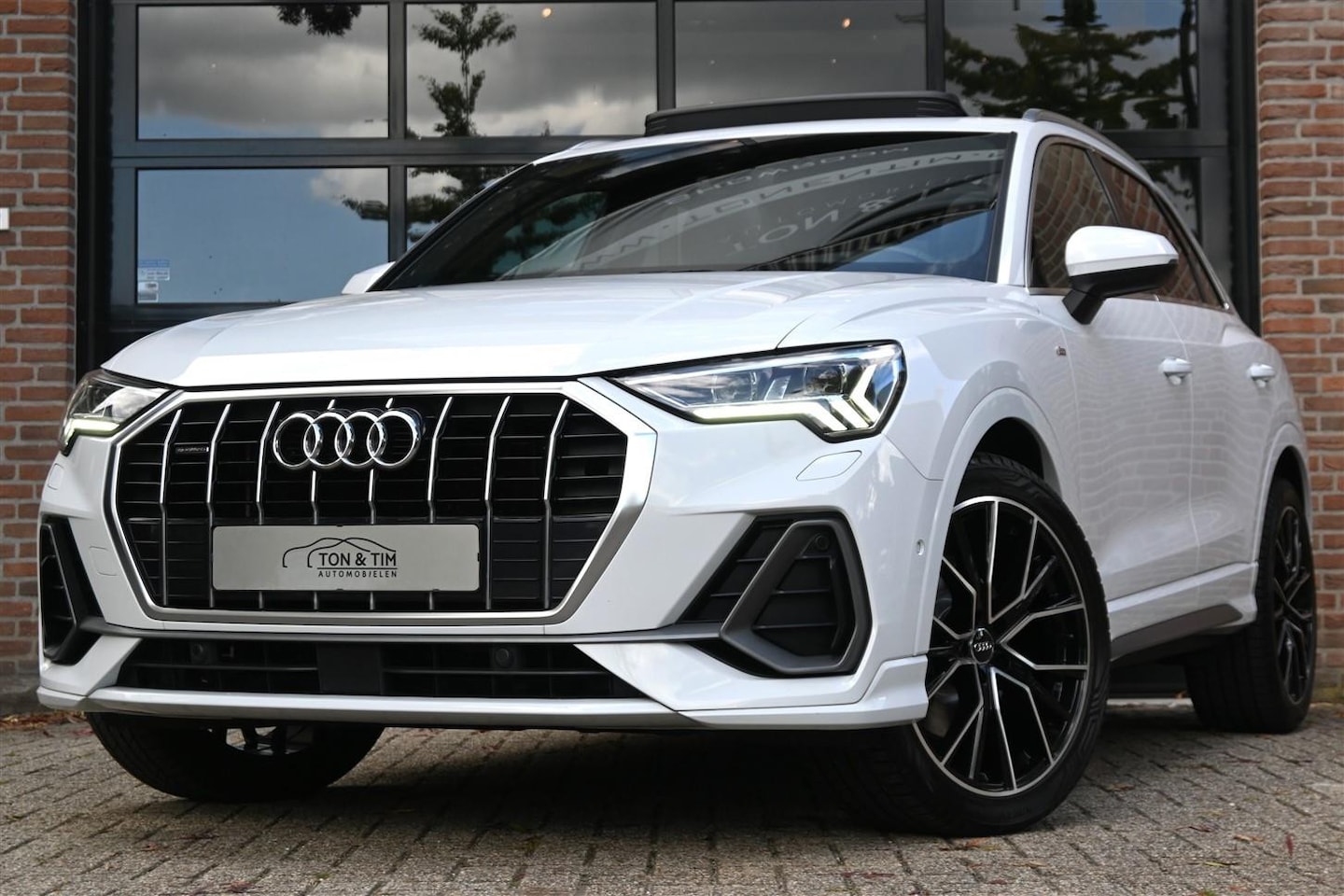 Audi Q3 - 45 TFSI Quattro S-Line Pano Sfeer B&O A.Cruise CAM LED '19 - AutoWereld.nl