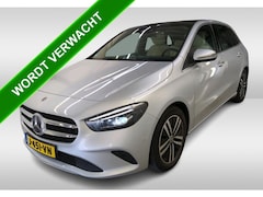 Mercedes-Benz B-klasse - 180D Autmaat Business Solution Plus / Luxury / Panoramadak / Trekhaak / Xenon / airco-ecc.